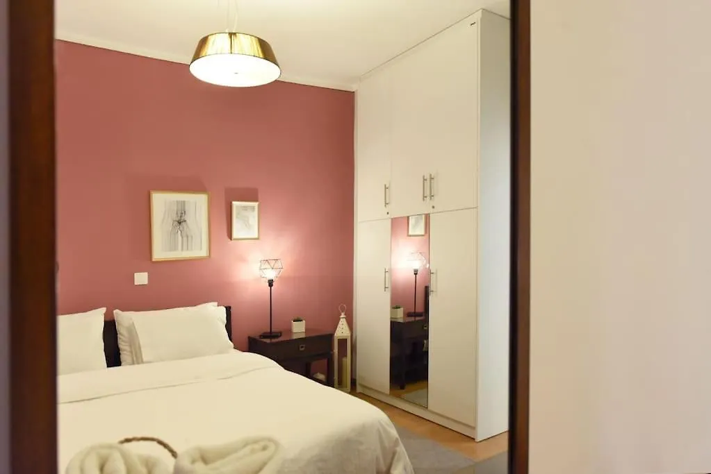 The Muse, Colorful Cozy Flat On Mitropoleos Downtown Apartment Thessaloniki